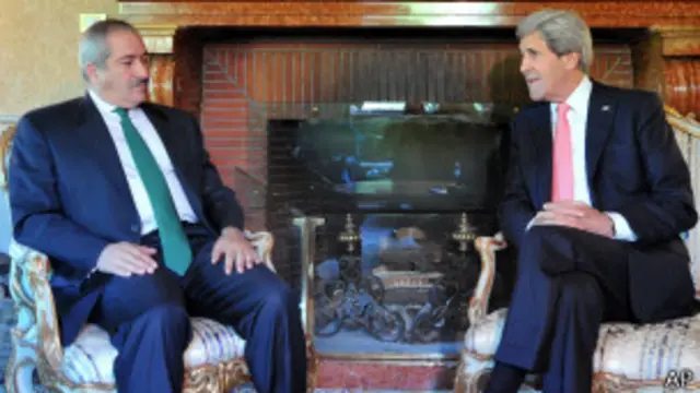 Джон Керри (справа) и Насер Джауда