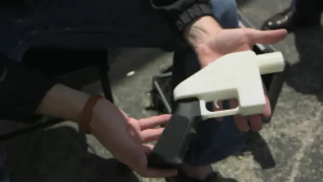 ابھی انجینیئرنگ کمپنیاں تھری ڈی پرنٹرکے ذریعے مصنوعات تیار کرنے کی صلاحیت کی جانچ میں لگی ہیں