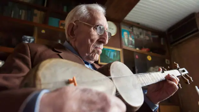 18-ci əsrin erməni trubaduru, azərbaycan, erməni və gürcü dillərində mahnılar və şerlər yazan aşıq Sayat Novanın adına layihənin işinin əksəriyyəti indiyə qədər Gürcüstanda görülüb, çünki regionun etnik qrupların çoxu burda yaşayır. Məsələn Tbilisidə yaşayan 85 yaşlı etnik erməni musiqiçi Sergo Kamalov tar, kamança, nağara və erməni, azərbaycanlı və digər musiqi mədəniyyətlərinə aid olan bir sıra musiqi aləti çalır. Sovet vaxtında o, həmçinin Sayat Nova Ansamblının rəhbəri olub.