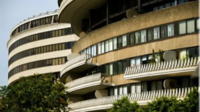 वाशिंगटन डी.सी. स्थित वाटरगेट कॉम्पलेक्स, जहाँ से -गेट की शुरुआत हुई.