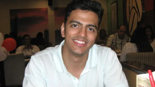 सागर मानते हैं कि मार्केटिंग की अच्छी समझ ज़रूरी है.