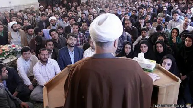 آقای هاشمی رفسنجانی در هفته های اخیر گفته بود اگر حضورش برای مردم موثر باشد می آید