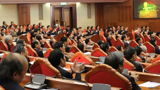 Việt Nam vừa muốn phát triển kinh tế, vừa không muốn nới lỏng vấn đề nhân quyền