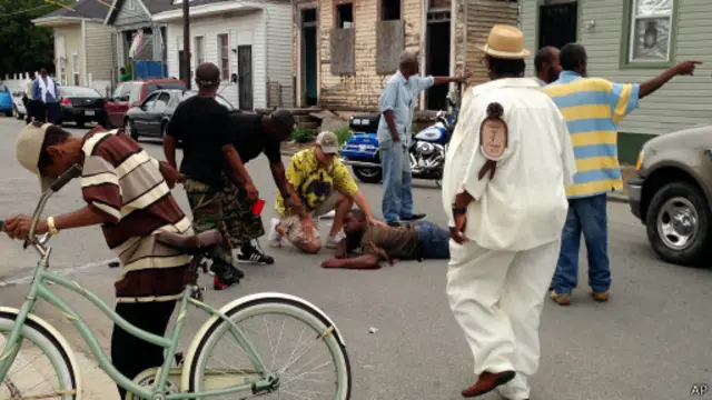 После стрельбы на параде в Новом Орлеане