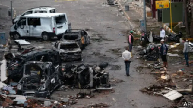 خودروهای سوخته در انفحار ریحانلی