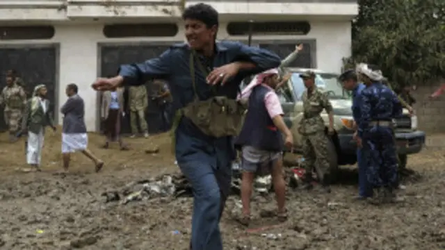 تحطم طائرة في اليمن