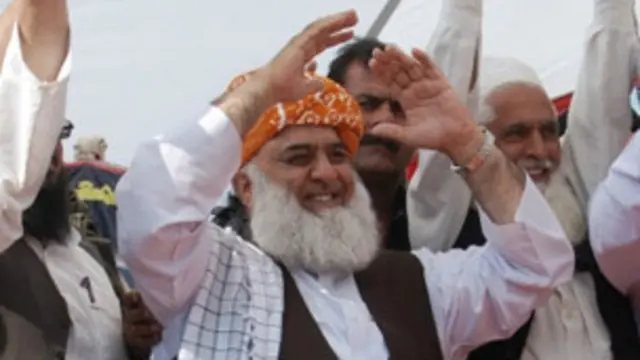 د نارسمي شمېرو له مخې د جمعيت علمای اسلام گوند قومي اسمبلۍ کې ١٠ څوکۍ ګټلې دي.