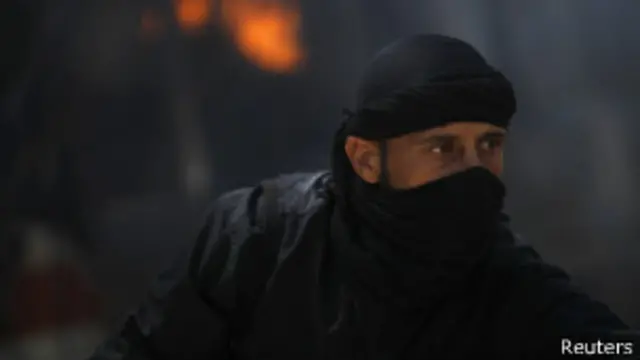 Боец повстанческого "Фронта аль-Нусра"