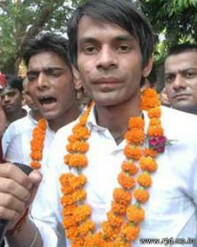लालू के बेटे