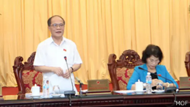 Chủ tịch Quốc hội Nguyễn Sinh Hùng cho rằng số doanh nghiệp đang trong tình trạng lỗ có thể cao hơn trong báo cáo đưa ra