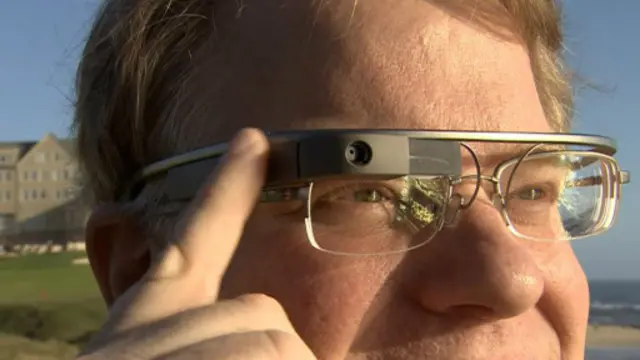 निजता को लेकर गूगल ग्लास पर सवाल भी उठ रहे हैं 
