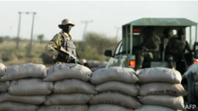 أعلن الجيش النيجيري فرض حالة الطوارئ بثلاثة ولاية.