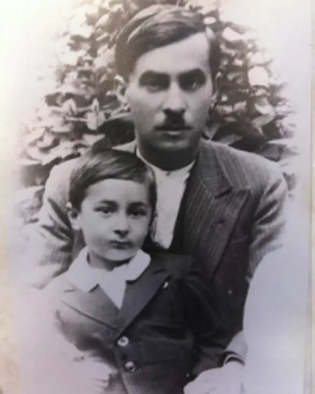Giorgos Dimopoulos y su padre