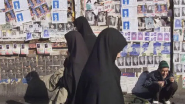 شنونکي وايي د ایران په اساسي قانون کې د ولسمشرۍ لپاره د مېرمنو کاندید کېدو په باب په څرګنده څه نه دي ویل شوي. 