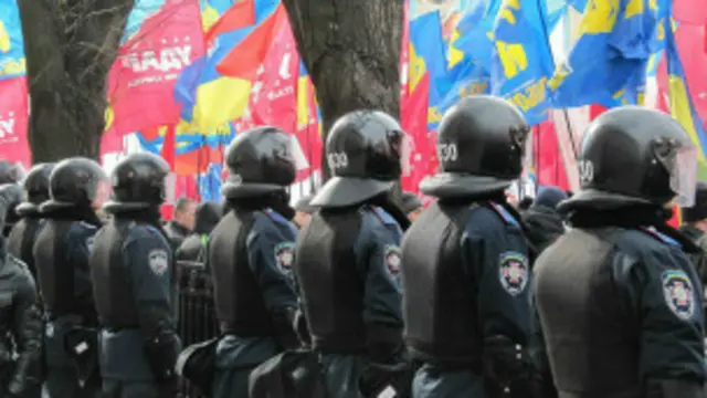 Протест оппозиции