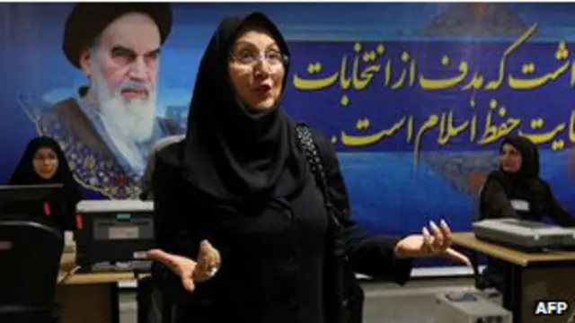 Mehan Javid merupakan salah satu perempuan yang mencalonkan diri sebagai presiden.