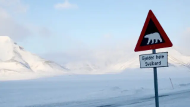 Aviso na Noruega | Foto: AFP