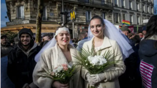 أثار مشروع قانون زواج المثليين انقساما حادا في فرنسا.