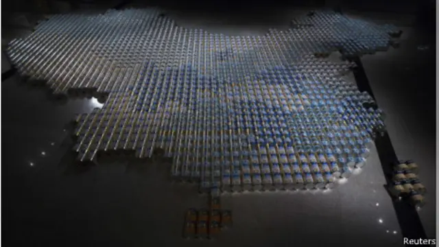 艾未未的作品《奶粉国》