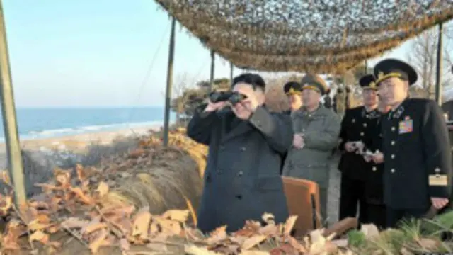 هددت كوريا الشمالية الشهر الماضي بمهاجمة أهداف يابانية وكورية جنوبية وأمريكية في المنطقة.