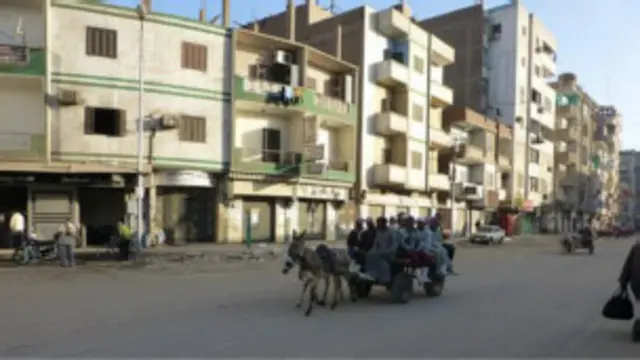 أهل الصعيد يشتكون التهميش