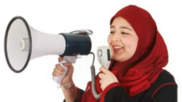 ایک صدی قبل ریڈیو یا لاؤڈ سپیکر استعمال کرنا حرام سمجھا جاتا تھا آج اسلام کے پیروکاروں کے اپنے ریڈیو، ٹی وی اور حتیٰ کے یو ٹیوب چینلز ہیں