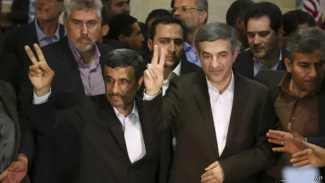 Махмуд Ахмадинежад и Эсфандиар Рахим Машаи