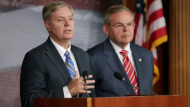 يحث المشرعون الامريكيون ادارة أوباما على اتخاذ المزيد من الخطوات للتصدي للبرنامج النووي الايراني