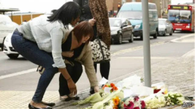 Квіти на місці вбивства