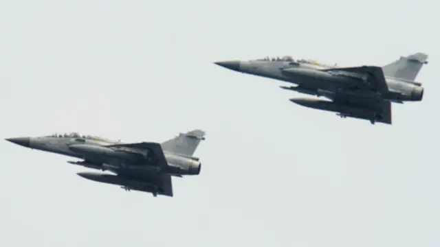 台灣兩架法制幻影戰機參與軍演