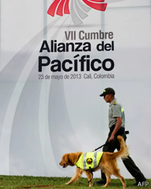 Policía en la sede de la cumbre de la Alianza del Pacífico en Cali, Colombia