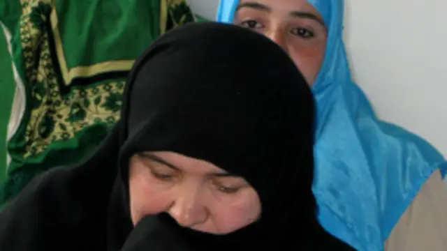 Таджикские женщины в хиджабах