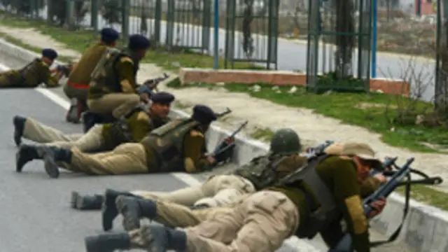 कश्मीर में भारतीय सेना