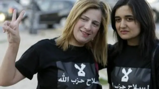 Lübnan'da pekçok kişi, Hizbullah'a Suriye'deki savaşa karışmama çağrısı yapıyor