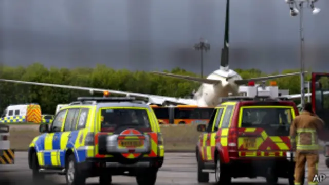 Самолет Пакистанских международных авиалиний в Стэнстеде