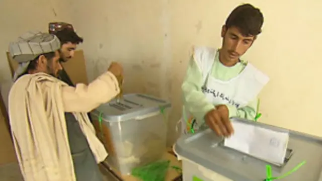 ایک سٹیشن صرف دو گھنٹوں میں 200 ووٹ ڈالے جا چکے تھے