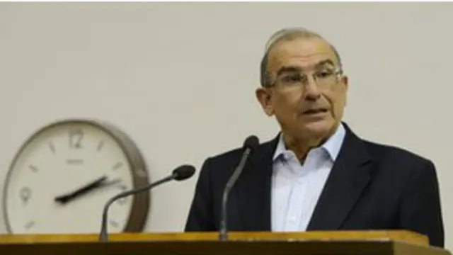 اومبرتو دلا کال رئیس تیم مذاکره کننده دولت کلمبیا 