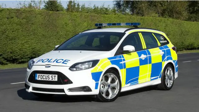 ब्रिटेन में फोर्ड एसटी के वैगन संस्करण को पुलिस ड्यूटी के लिए तैयार किया है.