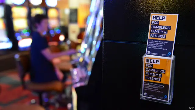 Seseorang bisa menipu teman, keluarga dan kerabat untuk membiayai kecanduan mereka dalam berjudi.