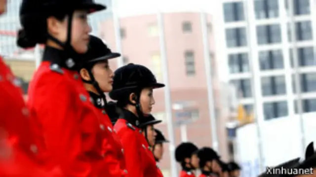 薄熙來創辦的大連女子騎警大隊