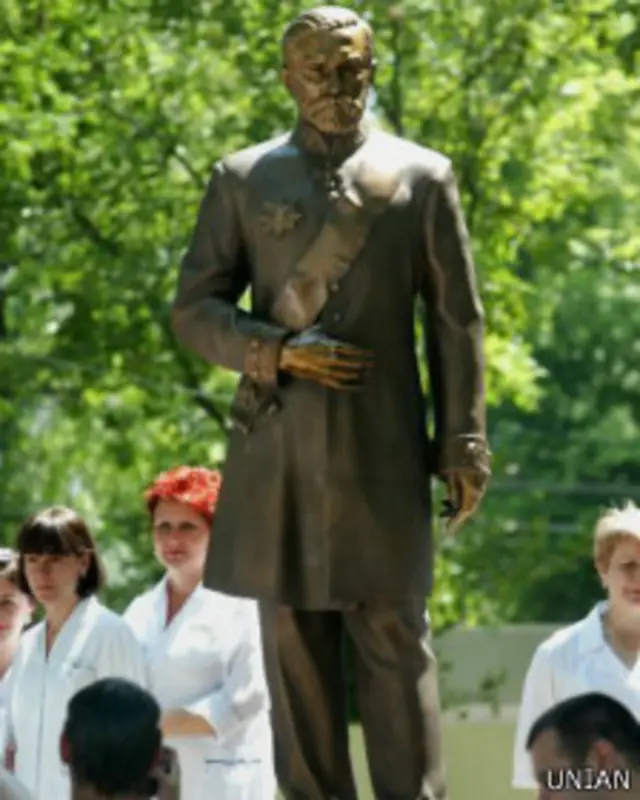 Памятник Терещенко