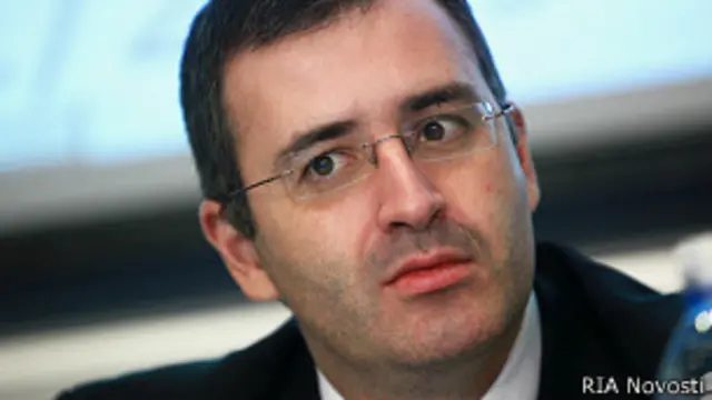 Внезапные слухи об отставке Гуриева услилились после сообщения о его допросе по делу ЮКОСа