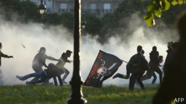 Протесты против легализации гей-браков во Франции