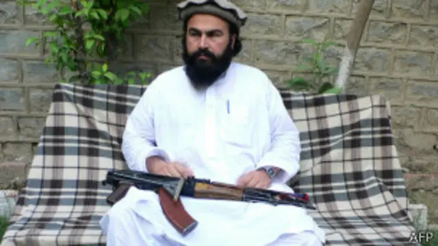 拉赫曼在北瓦济里斯坦接受媒体采访（16/5/2011）