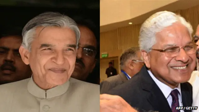 铁道部部长帕万•库马尔•班萨尔(左)和司法部长阿什瓦尼•库马尔