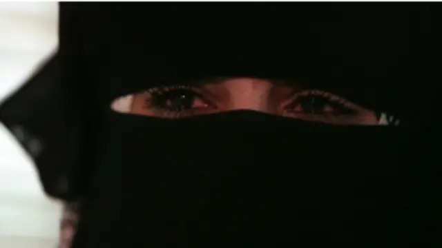 معاناة النساء مزدوجة في الحرب السورية