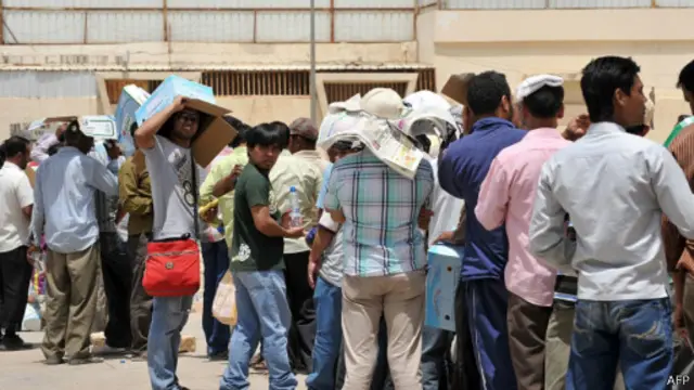 saudi workers