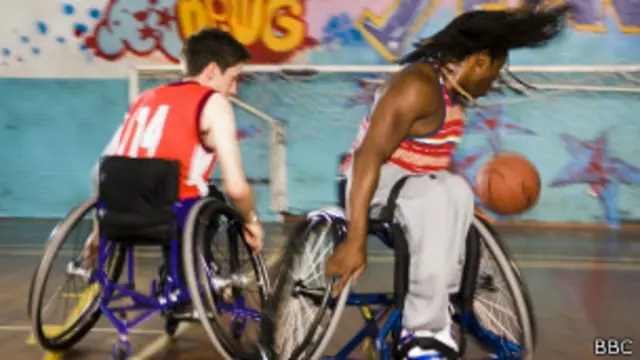 Crianças com deficiência / BBC
