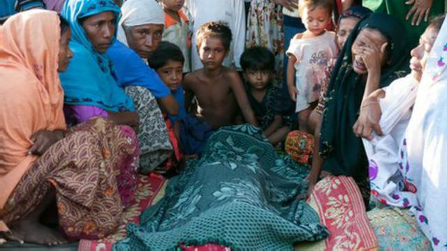 Familia desplazada en Rakhine