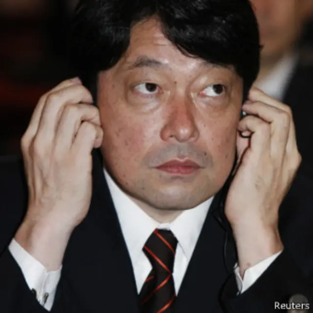 日本防卫大臣小野寺五典(01/06/2013)